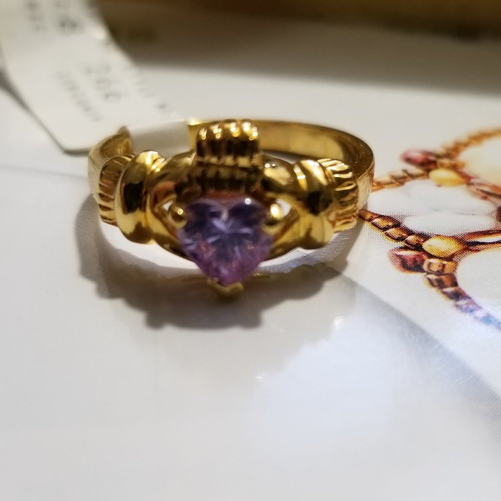 Purple Heart Ring Irish Claddagh 18k HGE NEW OLD STOCK GENUINE VINTAGE